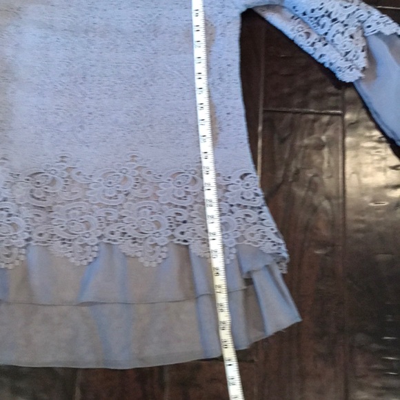 MAN XI THANG BOUTIQUE BLOUSE - Picture 8 of 10